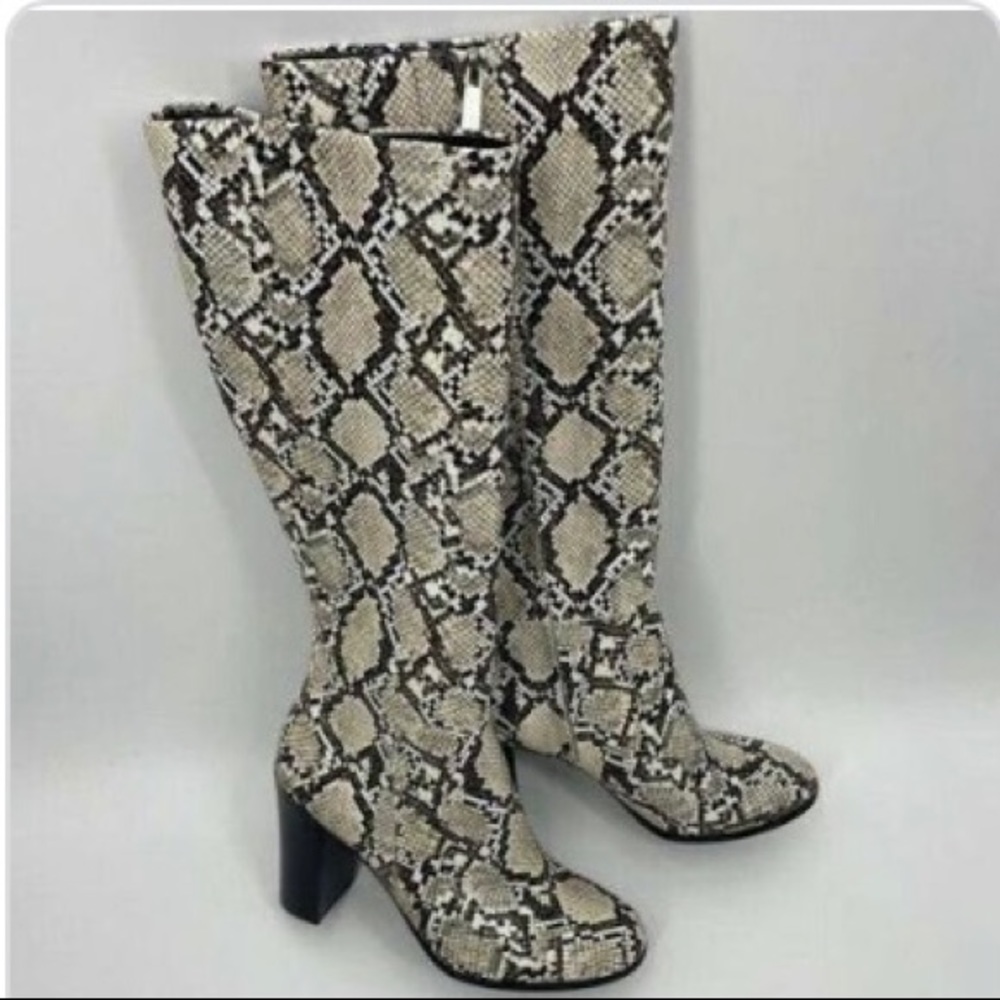 KENNETH COLE BOOTS - Picture 6 of 6